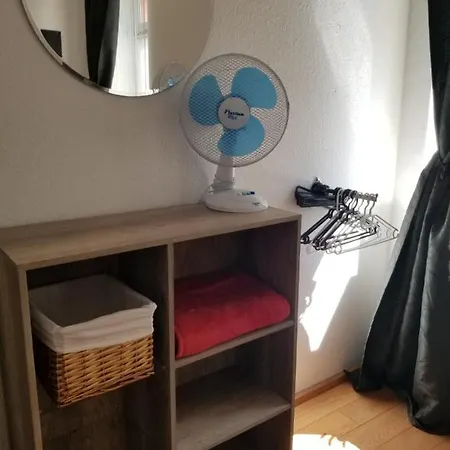 1-zimmer In Der Naehe Vom Petersberg